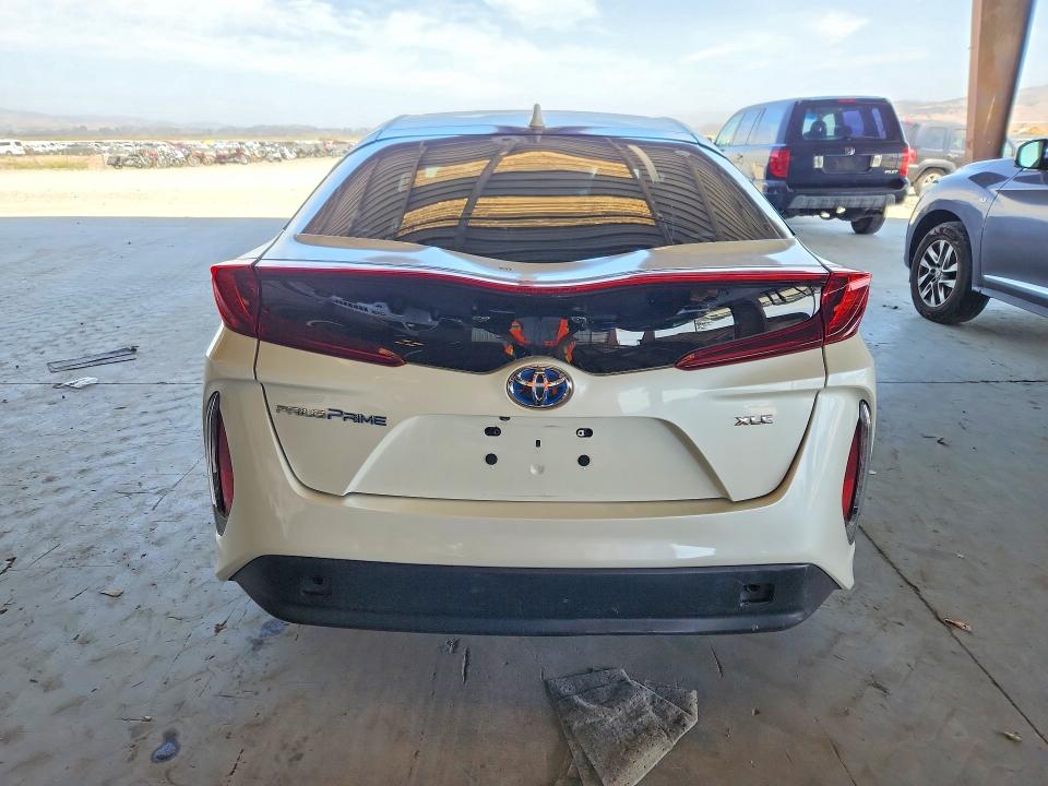 2020 Toyota Prius prime VIN JTDKARFP4L3137539 COPART salvage auction — FRONT END, CA - SALVAGE CERTIFICATE, sold $7,900 on 2026-07-27 (photo 6)