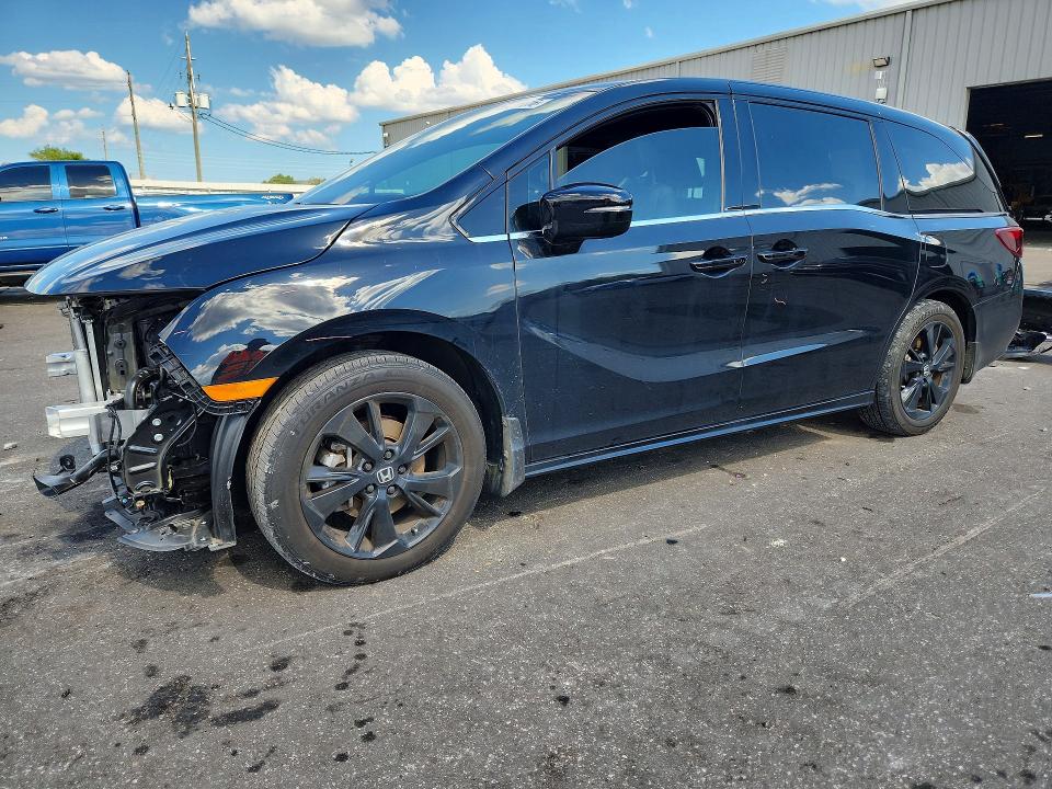2024 Honda Odyssey VIN 5FNRL6H72RB070911 — COPART salvage auction photo