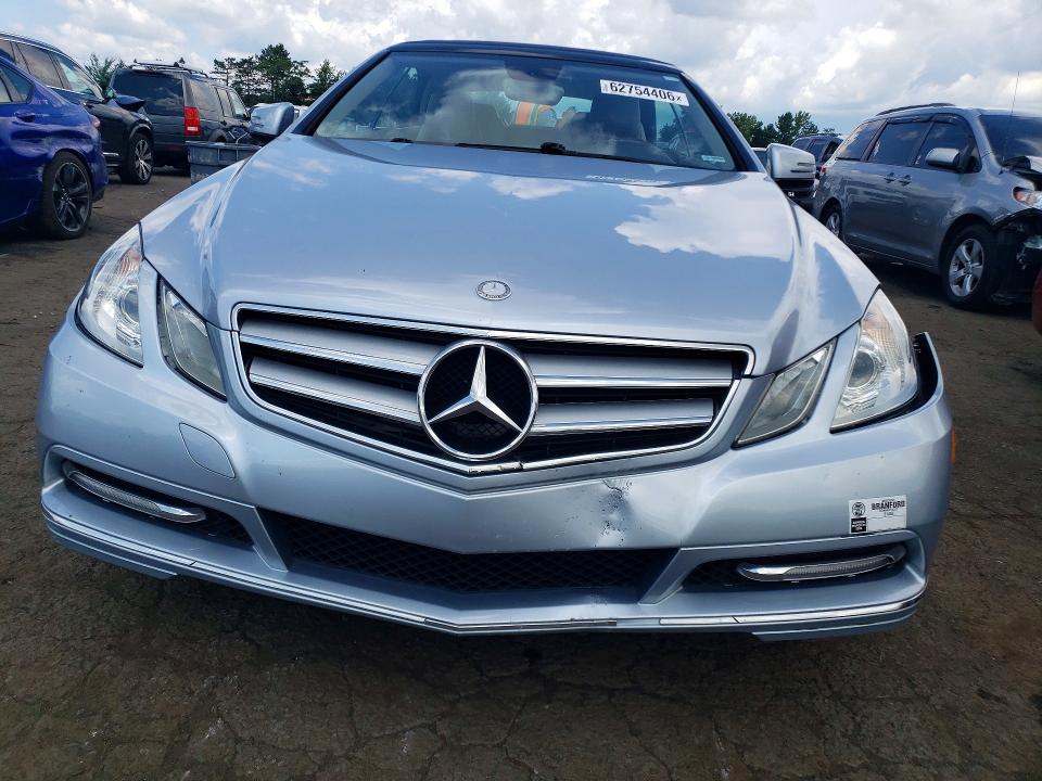 2013 Mercedes-benz E-class VIN WDDKK5KF7DF191135 COPART salvage auction — REAR END, CT - CERT OF TITLE-SALVAGE, sold $1,850 on 2026-08-04 (photo 5)