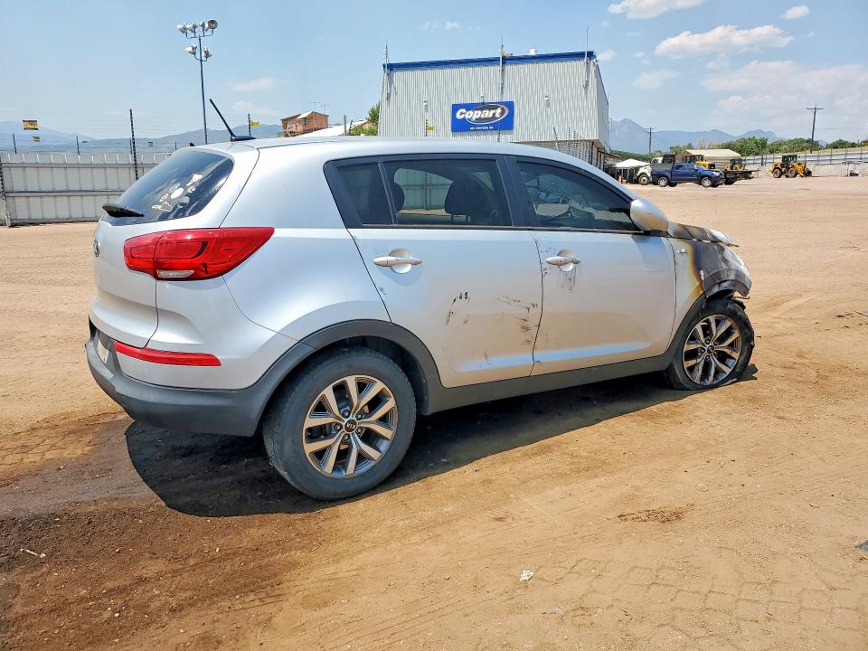 2016 Kia Sportage VIN KNDPBCAC7G7821553 COPART salvage auction — BURN, Co - Salvage Title, sold $250 on 2026-07-22 (photo 3)