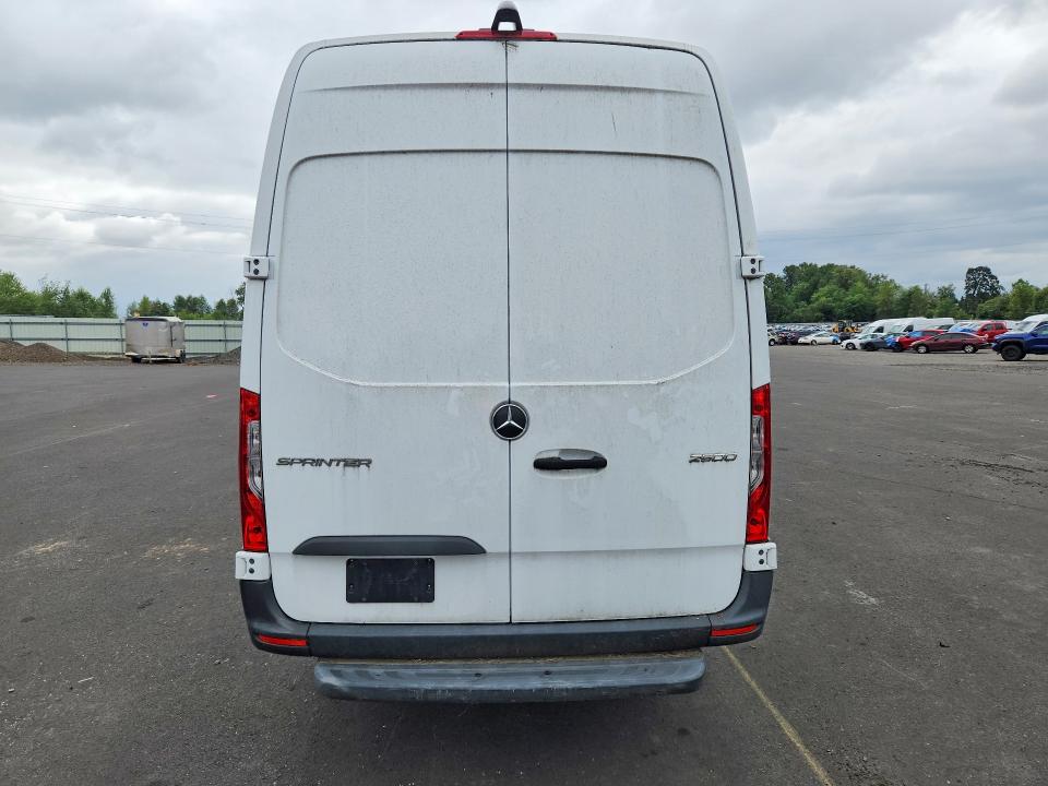 2019 Mercedes-benz Sprinter VIN WD4PF1CDXKT003285 COPART salvage auction — MINOR DENT/SCRATCHES, Or - Certificate Of Title, sold $10,700 on 2026-07-20 (photo 6)