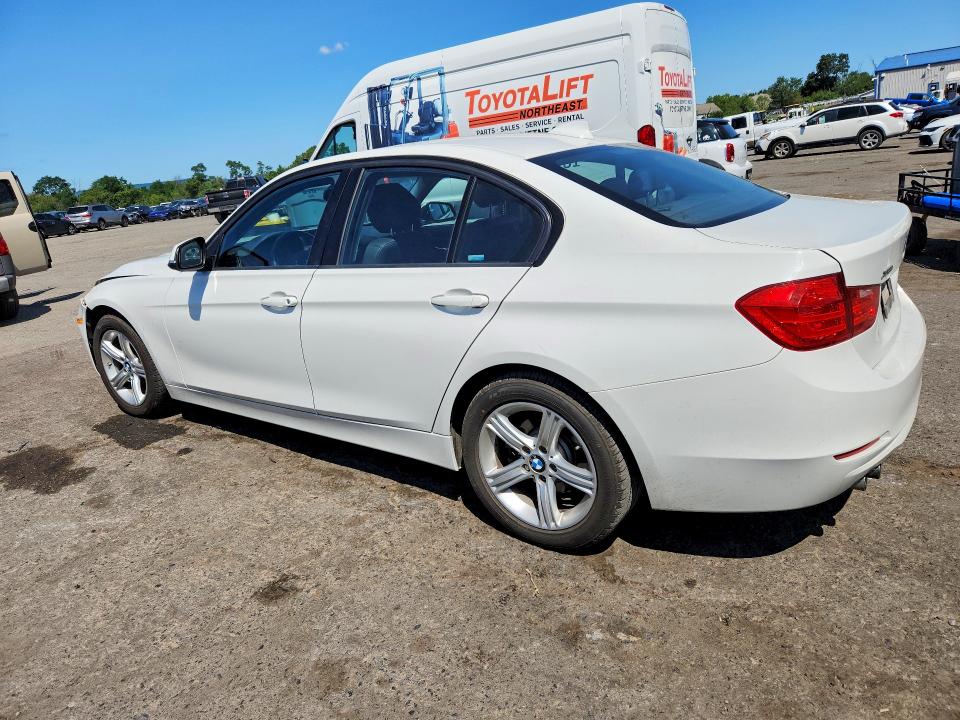2014 BMW 3er VIN WBA3B5G58ENS09760 COPART salvage auction — FRONT END, PA - CERTIFICATE OF SALVAGE, sold $2,100 on 2026-07-31 (photo 2)