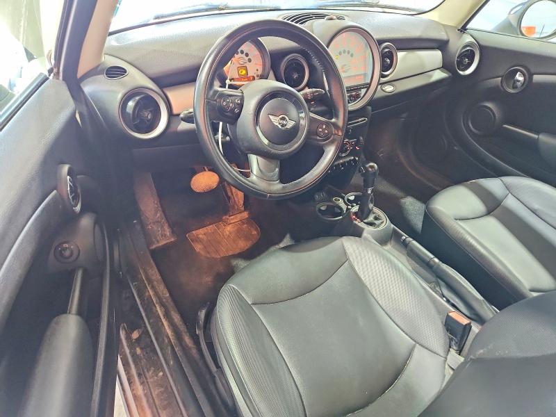 2013 Mini Cooper VIN WMWSU3C55DT680016 COPART salvage auction — NORMAL WEAR, Nh - Certificate Of Title, sold $225 on 2026-08-06 (photo 8)