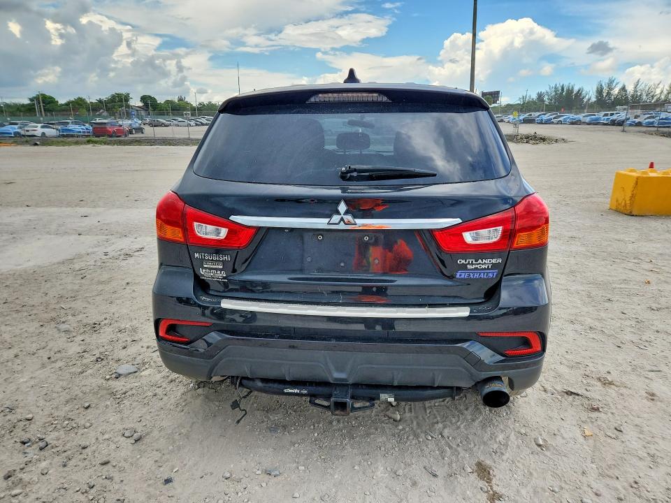 2018 Mitsubishi Outlander VIN JA4AP3AU2JU004185 COPART salvage auction — FRONT END, Salvage Title, sold $3,050 on 2026-07-09 (photo 6)