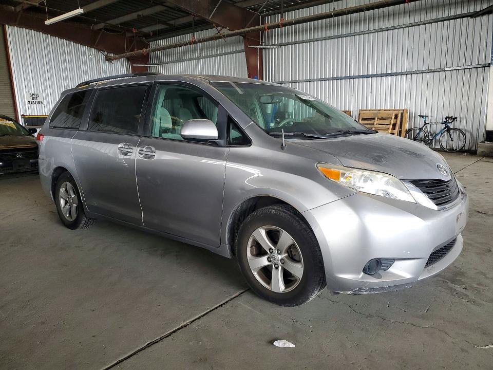 2013 Toyota Sienna VIN 5TDKK3DC6DS381798 COPART salvage auction — REAR END, Ca - Salvage Certificate, sold $2,500 on 2026-07-30 (photo 4)