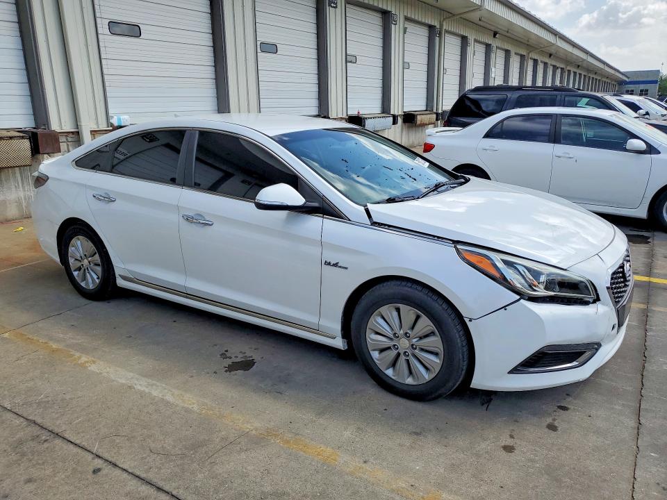 2016 Hyundai Sonata VIN KMHE24L16GA022712 COPART salvage auction — FRONT END, Tn - Certificate Of Title, sold $575 on 2026-07-30 (photo 4)