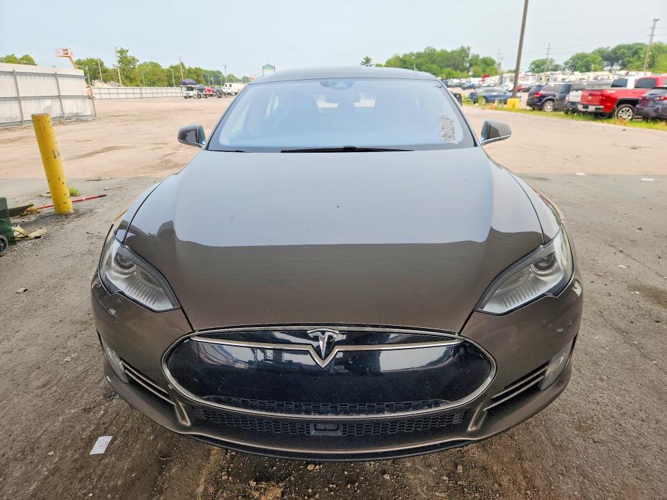 2015 Tesla Model s VIN 5YJSA1S29FF096022 COPART salvage auction — NORMAL WEAR, Mi - Certificate Of Title, sold $900 on 2026-07-20 (photo 5)