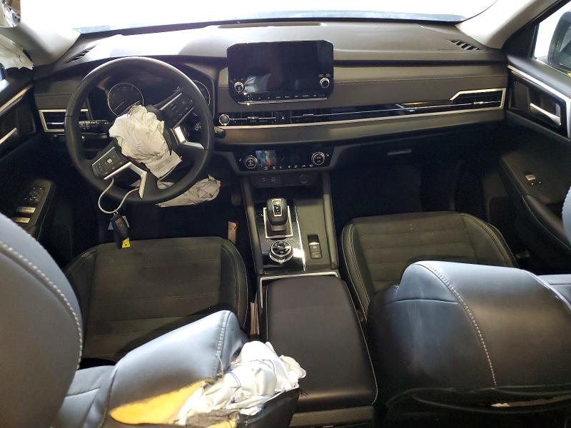 2023 Mitsubishi Outlander VIN JA4J4UA89PZ045894 COPART salvage auction — FRONT END, FL - CERTIFICATE OF TITLE (P), sold $1,850 on 2026-07-29 (photo 8)
