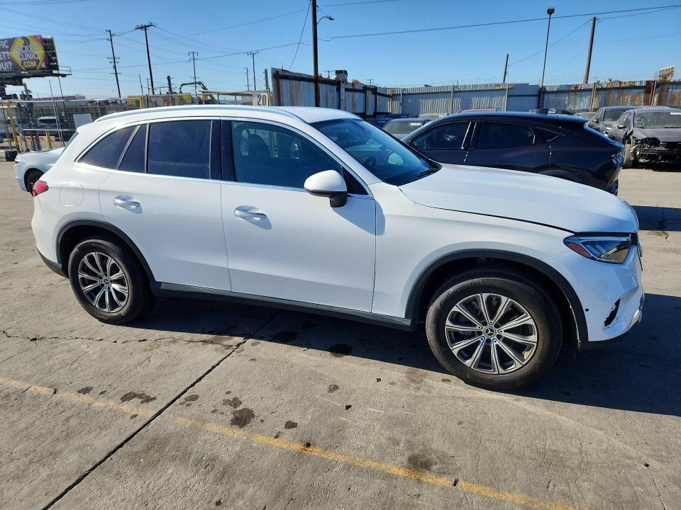 2024 Mercedes-benz Glc class VIN W1NKM4GB3RF174711 COPART salvage auction — FRONT END, CA - SALVAGE CERTIFICATE, sold $13,800 on 2026-07-14 (photo 4)
