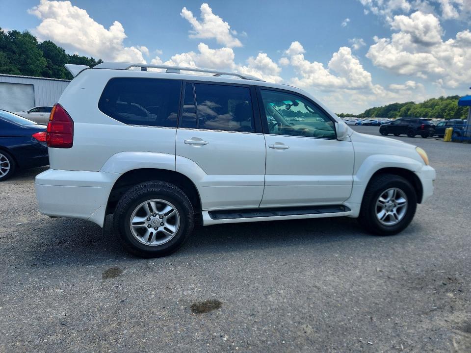 2004 Lexus Gx 470 VIN JTJBT20X440026676 COPART salvage auction — MINOR DENT/SCRATCHES, LA - CERTIFICATE OF TITLE (P), sold $4,800 on 2026-07-27 (photo 3)