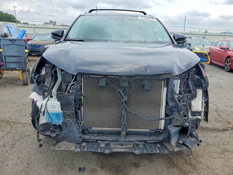 2018 Toyota Highlander VIN 5TDDZRFH7JS819627 COPART salvage auction — FRONT END, PA - CERTIFICATE OF SALVAGE, sold $9,300 on 2026-07-28 (photo 5)