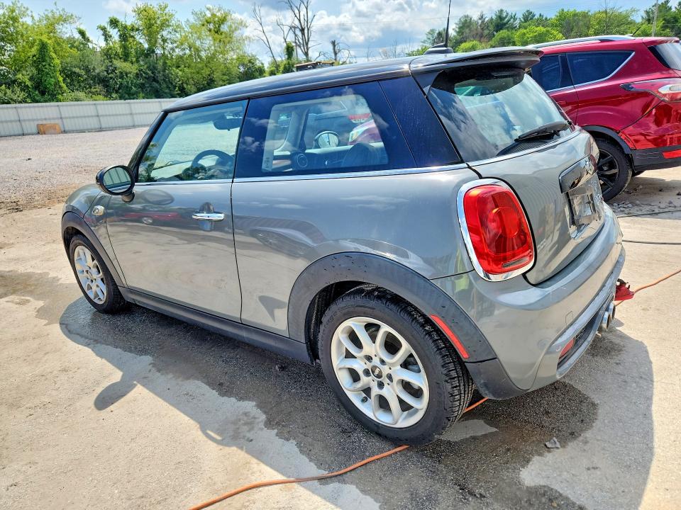 2015 Mini Cooper VIN WMWXP7C51F2A34651 COPART salvage auction — REAR END, WI - CERTIFICATE OF TITLE, sold $1,100 on 2026-08-10 (photo 2)