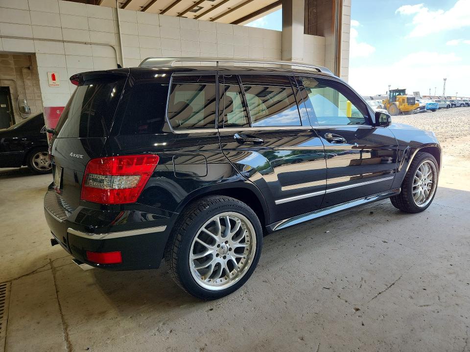 2011 Mercedes-benz Glk-class VIN WDCGG8HBXBF641293 COPART salvage auction — MINOR DENT/SCRATCHES, Mn - Non Public Clean Title, sold $275 on 2026-07-21 (photo 3)