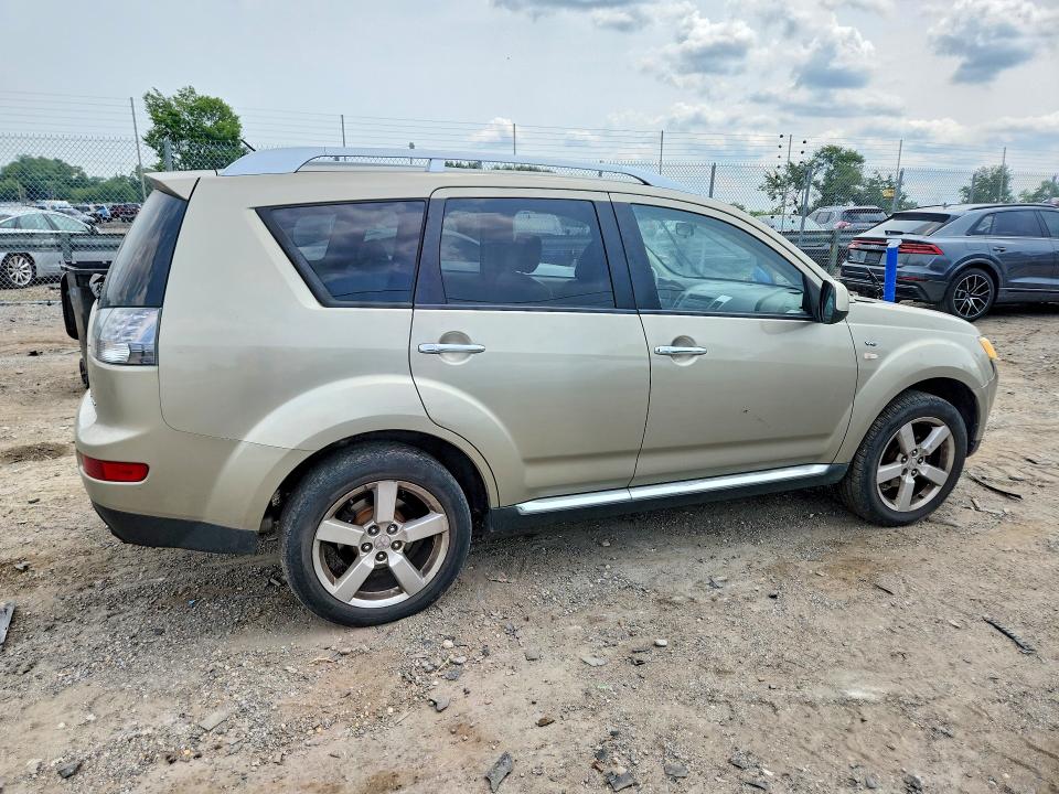 2009 Mitsubishi Outlander VIN JA4MT41X99Z013862 COPART salvage auction — MINOR DENT/SCRATCHES, Md - Cert Of Salvage > 75% Damage, sold $125 on 2026-07-30 (photo 3)
