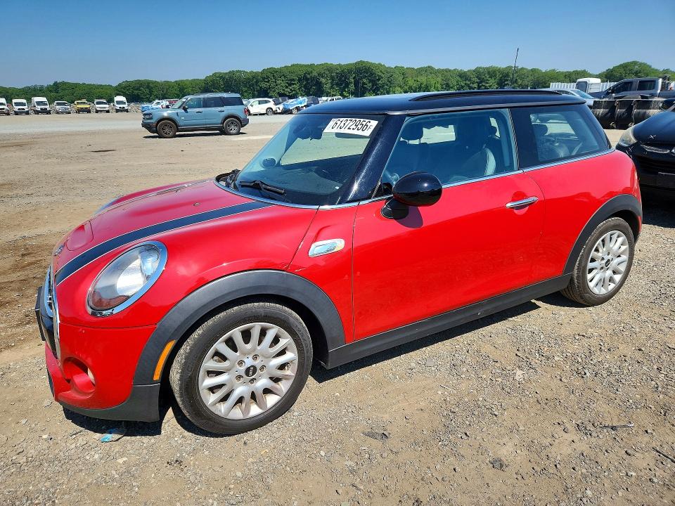 2015 Mini Cooper VIN WMWXP7C50F2A37203 COPART salvage auction — SIDE, Ma - Cert Of Title-Reconstrctd Coll, sold $825 on 2026-08-19 (photo 1)