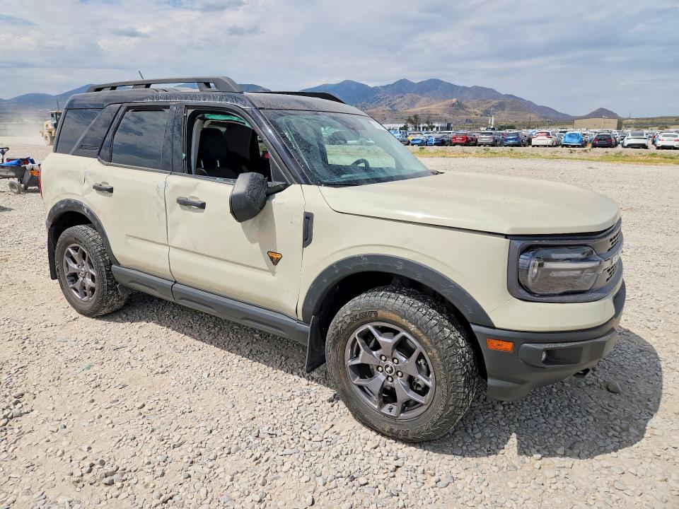 2024 Ford Bronco sport VIN 3FMCR9D96RRE33489 COPART salvage auction — ROLLOVER, Ut - Certificate Of Title, sold $7,600 on 2026-08-18 (photo 4)