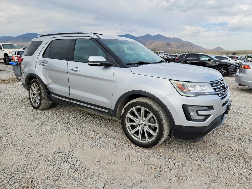 2017 Ford Explorer VIN 1FM5K8F8XHGB82218 COPART salvage auction — SIDE, Salvage Title, sold $7,200 on 2026-08-21 (photo 4)