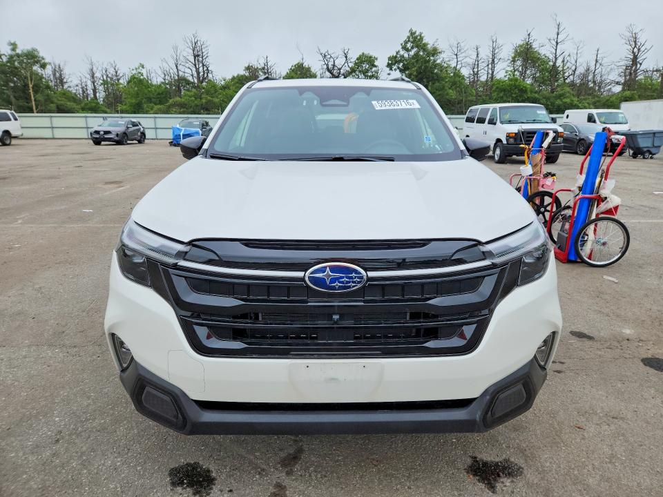 2025 Subaru Forester VIN JF2SLSTD1SH404442 COPART salvage auction — MINOR DENT/SCRATCHES, Ny - Mv-907A Salvage Certificate, sold $18,900 on 2026-07-13 (photo 5)