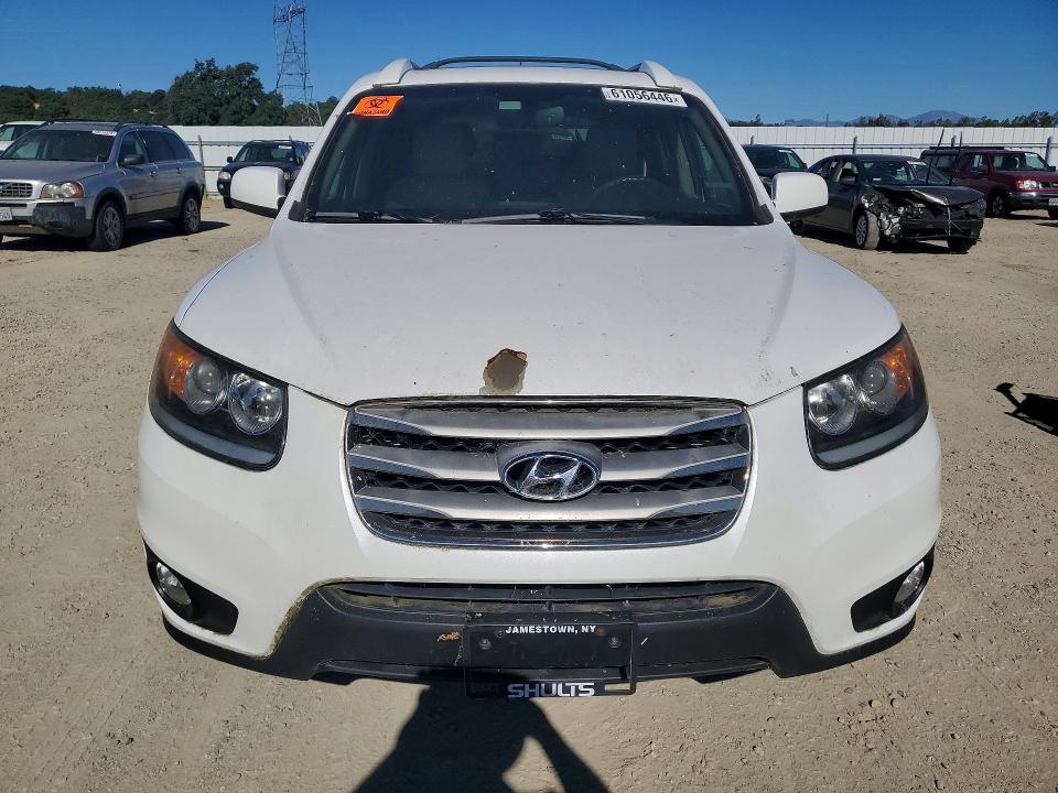 2012 Hyundai Santa fe VIN 5XYZKDAG2CG157564 COPART salvage auction — MINOR DENT/SCRATCHES, Ny - Dis/Dlr/Exp Clean Title, sold $750 on 2026-07-31 (photo 5)