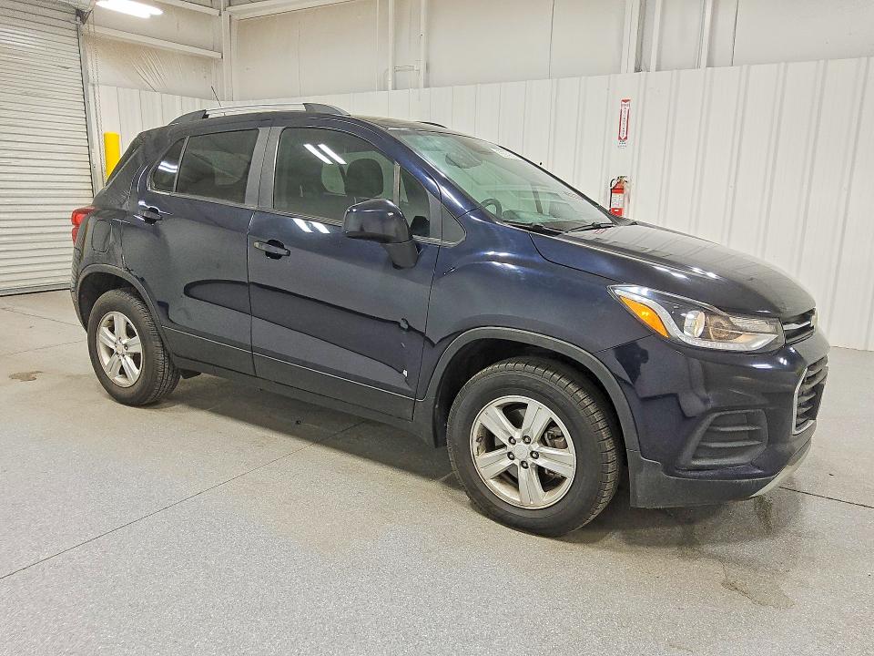2021 Chevrolet Trax VIN KL7CJPSM0MB371895 COPART salvage auction — NORMAL WEAR, In - Certificate Of Title, sold $7,000 on 2026-07-23 (photo 4)