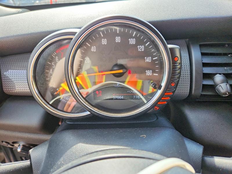 2015 Mini Cooper VIN WMWXM5C50F3A56986 COPART salvage auction — MINOR DENT/SCRATCHES, Wi - Junked Vehicle Bill Of Sale, sold $1,200 on 2026-08-17 (photo 9)