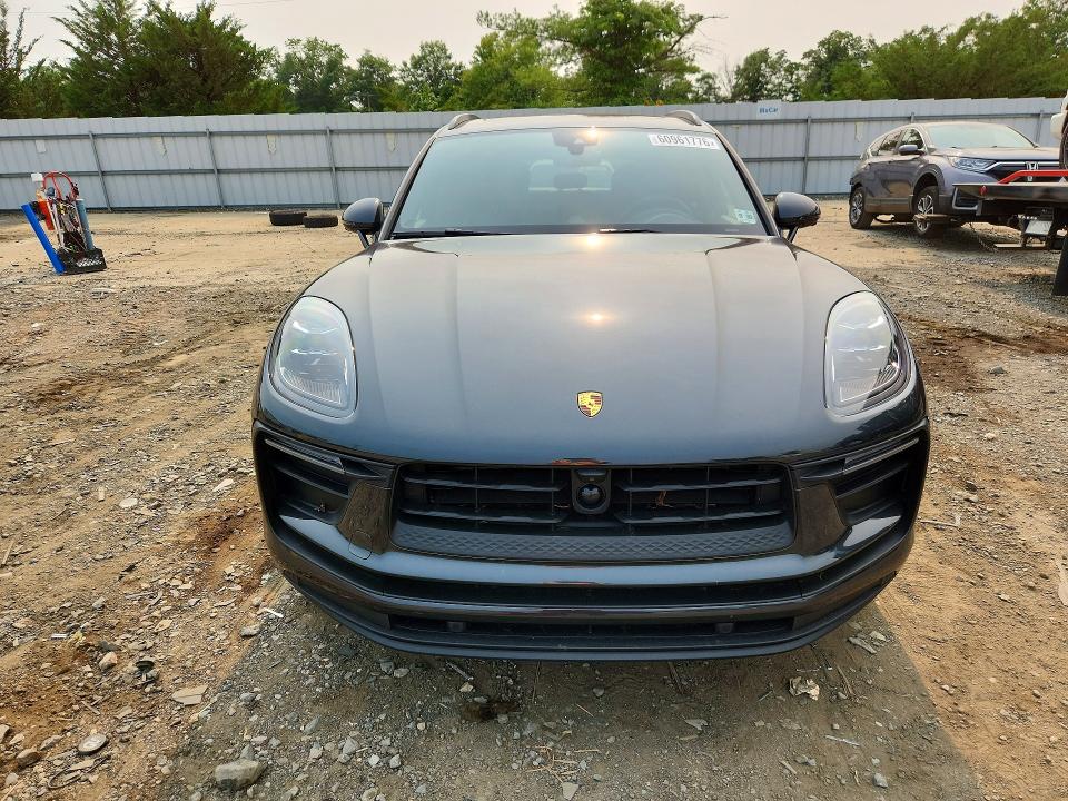 2026 Porsche Macan VIN WP1AA2A58TLB02025 COPART salvage auction — WATER/FLOOD, Nj - Cert Of Title-Salvage Flood, sold $28,250 on 2026-09-21 (photo 5)
