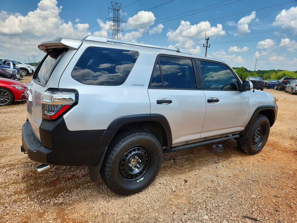 2013 Toyota 4runner VIN JTEBU5JR9D5123548 COPART salvage auction — REAR END, Mt - Dealer Only Clean Title, sold $9,300 on 2026-07-30 (photo 3)
