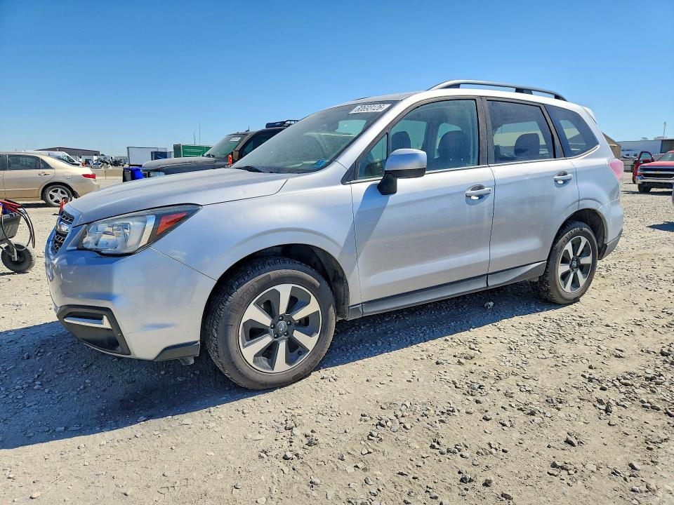 2018 Subaru Forester VIN JF2SJAGC7JH566365 — COPART salvage auction photo
