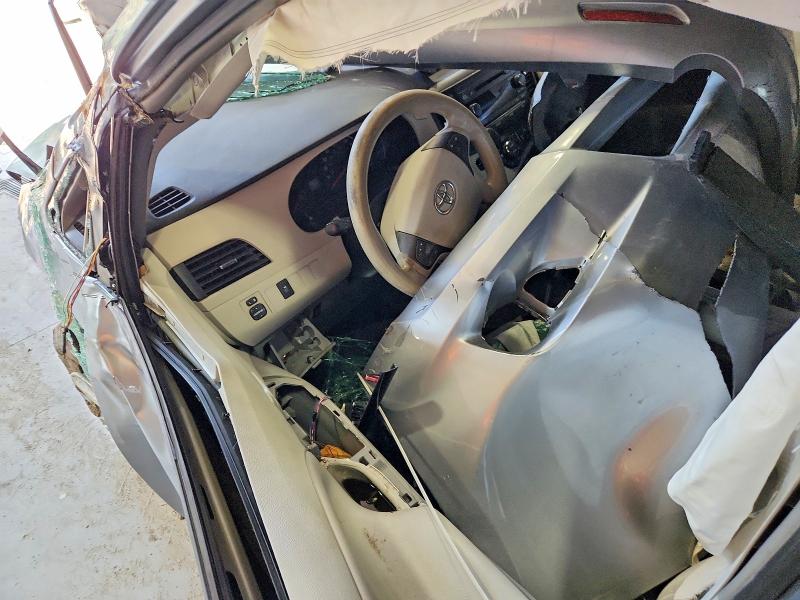 2013 Toyota Sienna VIN 5TDKK3DC4DS398048 COPART salvage auction — ALL OVER, Va - Cert Of Title - Salvage, sold $550 on 2026-07-10 (photo 8)