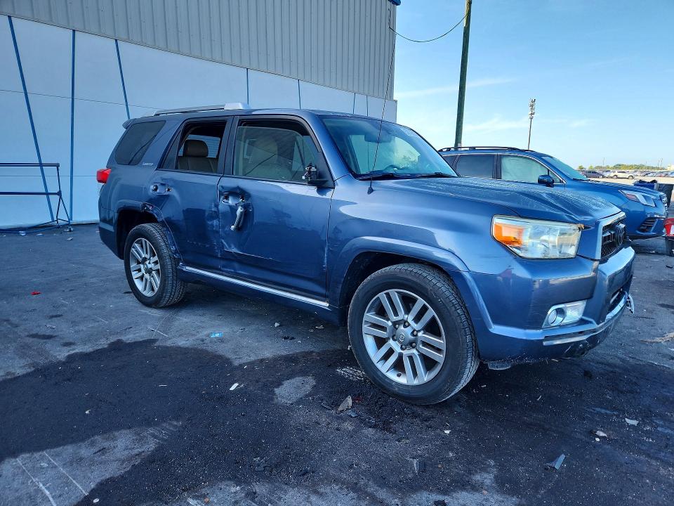 2012 Toyota 4runner VIN JTEZU5JR1C5043674 COPART salvage auction — SIDE, Fl - Cert Of Title Slvg Rebuildable, sold $9,200 on 2026-07-20 (photo 4)