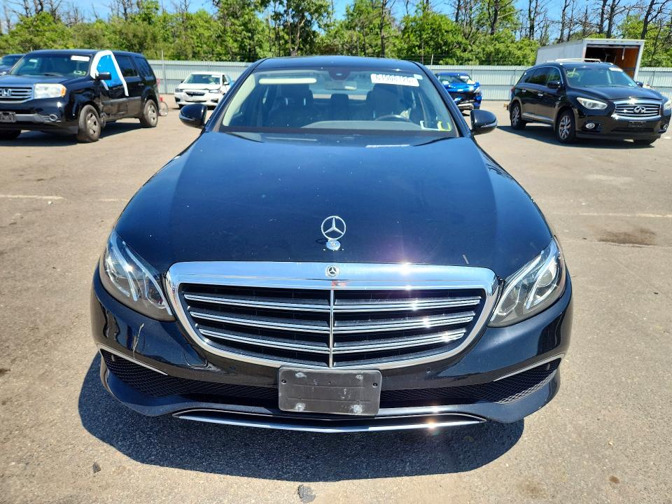 2018 Mercedes-benz E-klasse VIN WDDZF4KB4JA360255 COPART salvage auction — WATER/FLOOD, Ny - Mv907A-Flood Salvage, sold $5,000 on 2026-08-07 (photo 5)