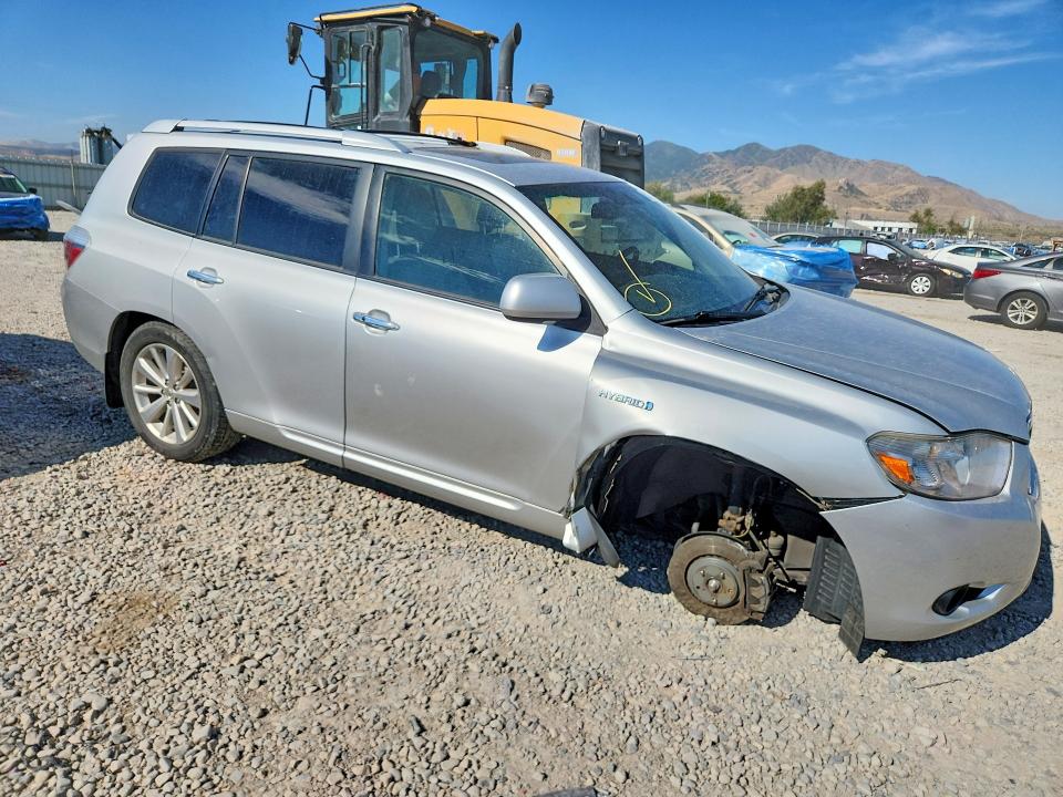 2008 Toyota Highlander VIN JTEEW44A282009535 COPART salvage auction — FRONT END, Ut - Certificate Of Title, sold $1,100 on 2026-07-31 (photo 4)