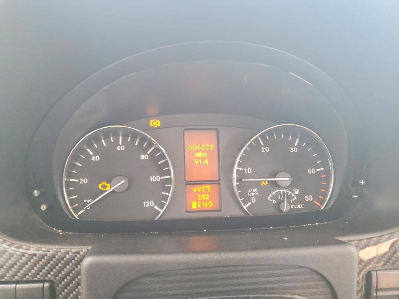 2015 Mercedes-benz Sprinter VIN WDAPF4CA8F9601625 COPART salvage auction — ROOF, NC - DEALER ONLY CLEAN TITLE, sold $39,000 on 2026-08-11 (photo 8)