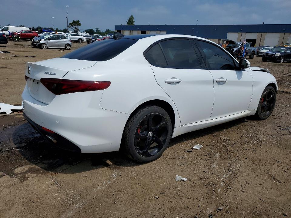 2018 Alfa romeo Giulia VIN ZARFAEDN4J7597226 COPART salvage auction — FRONT END, Mi - Cert Of Title-Rebuilt Salvage, sold $2,300 on 2026-07-31 (photo 3)