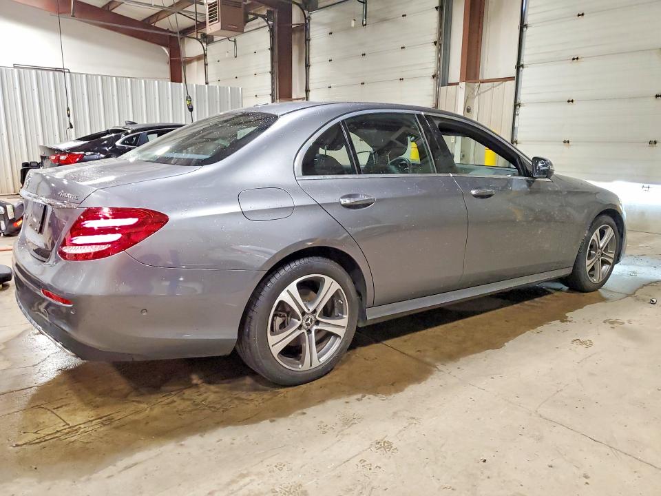 2019 Mercedes-benz E-klasse VIN WDDZF4KB7KA688738 COPART salvage auction — VANDALISM, Pa - Certificate Of Salvage, sold $8,400 on 2026-08-04 (photo 3)
