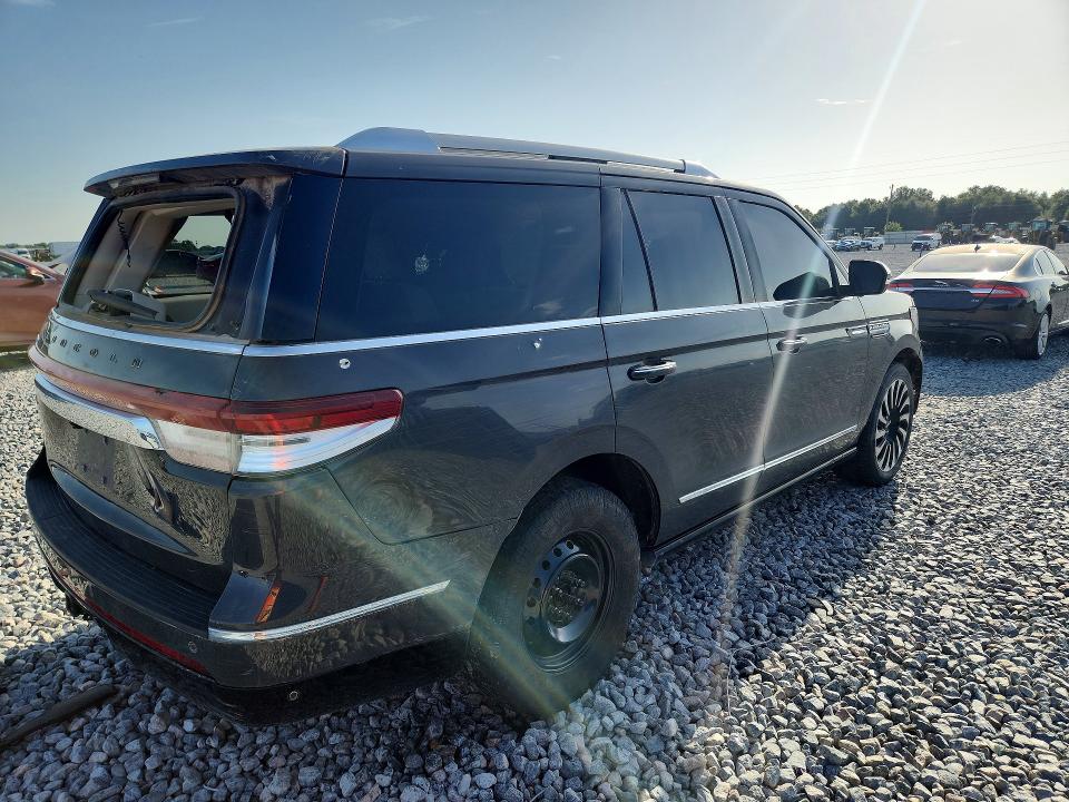 2023 Lincoln Navigator VIN 5LMJJ2TG3PEL15886 COPART salvage auction — REAR END, Fl - Cert Of Title Slvg Rebuildable, sold $33,000 on 2026-07-28 (photo 3)