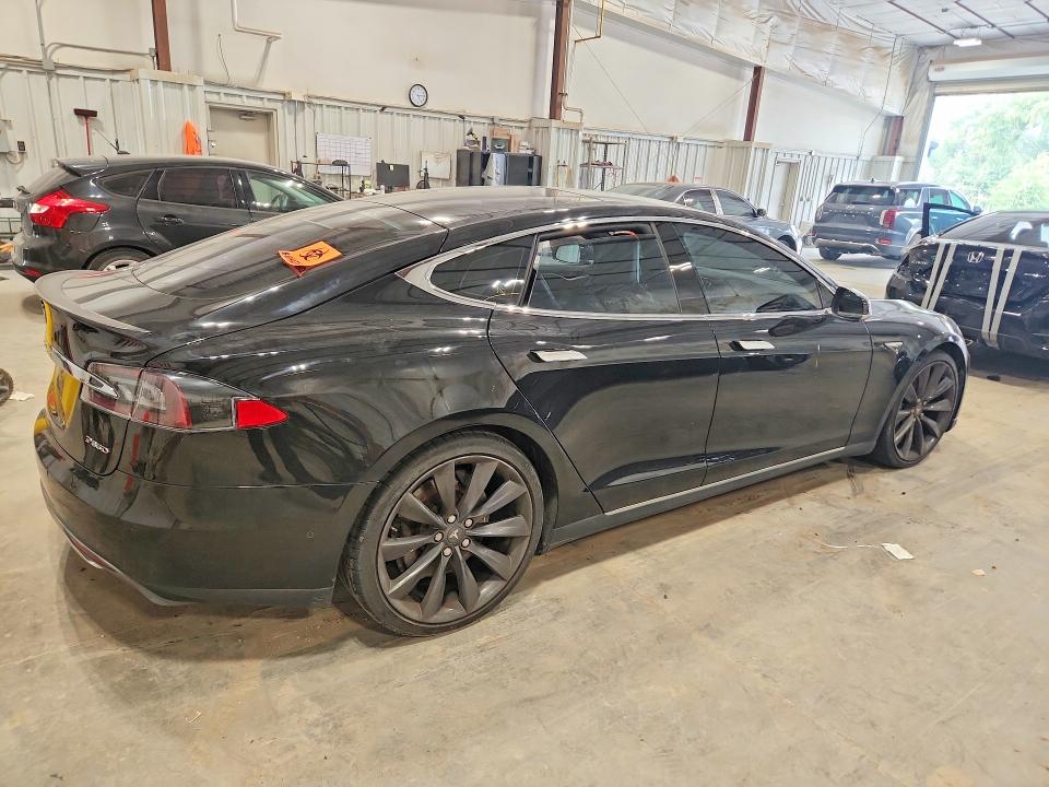 2014 Tesla Model s VIN 5YJSA1H25EFP63111 COPART salvage auction — NORMAL WEAR, Wi - Certificate Of Title, sold $2,250 on 2026-07-22 (photo 3)