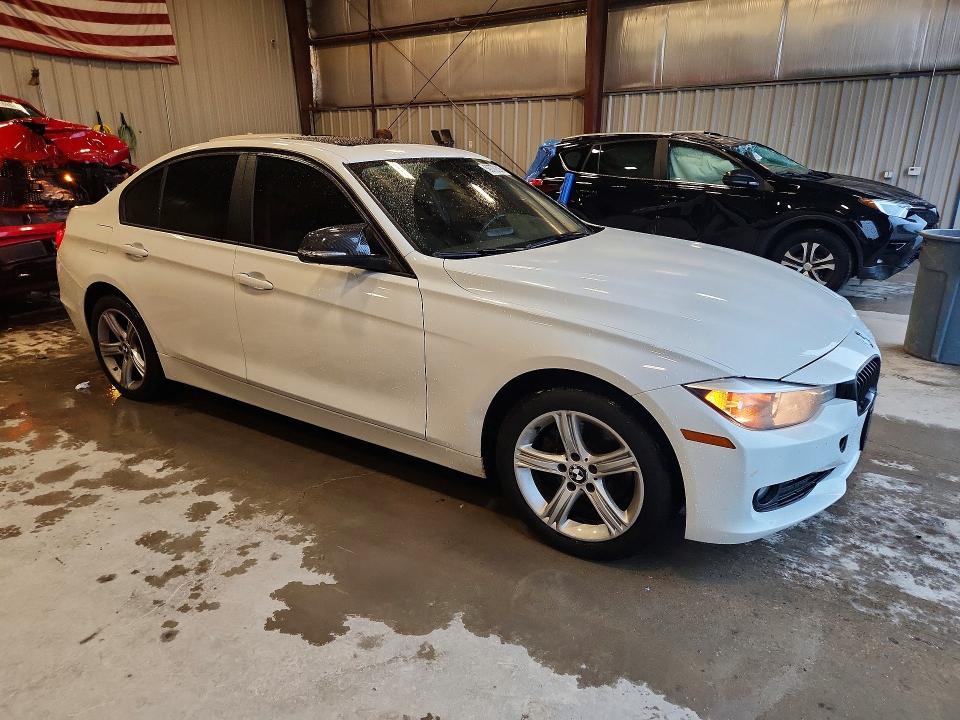 2015 BMW 3er VIN WBA3C3C54FP663579 COPART salvage auction — FRONT END, Wi - Certificate Of Title, sold $1,700 on 2026-08-03 (photo 4)