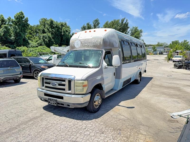2010 Ford Econoline VIN 1FDXE4FSXADA45159 COPART salvage auction — NORMAL WEAR, Fl - Dealer Only Clean Title (P), sold $525 on 2026-07-09 (photo 2)