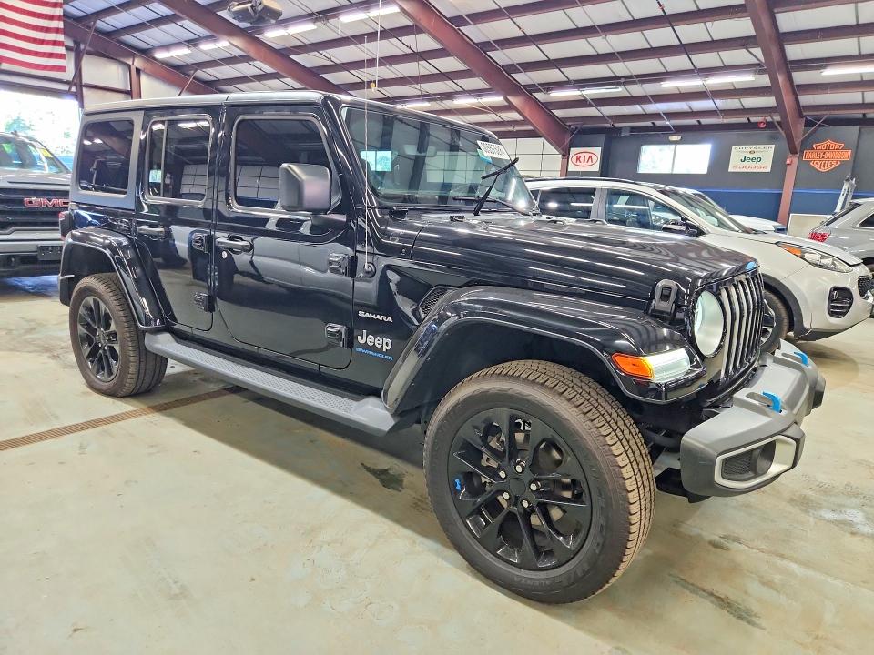 2023 Jeep Wrangler / VIN 1C4JJXP62PW502620 COPART salvage auction — MINOR DENT/SCRATCHES, CT - CERTIFICATE OF TITLE (P), sold $17,700 on 2026-07-30 (photo 4)