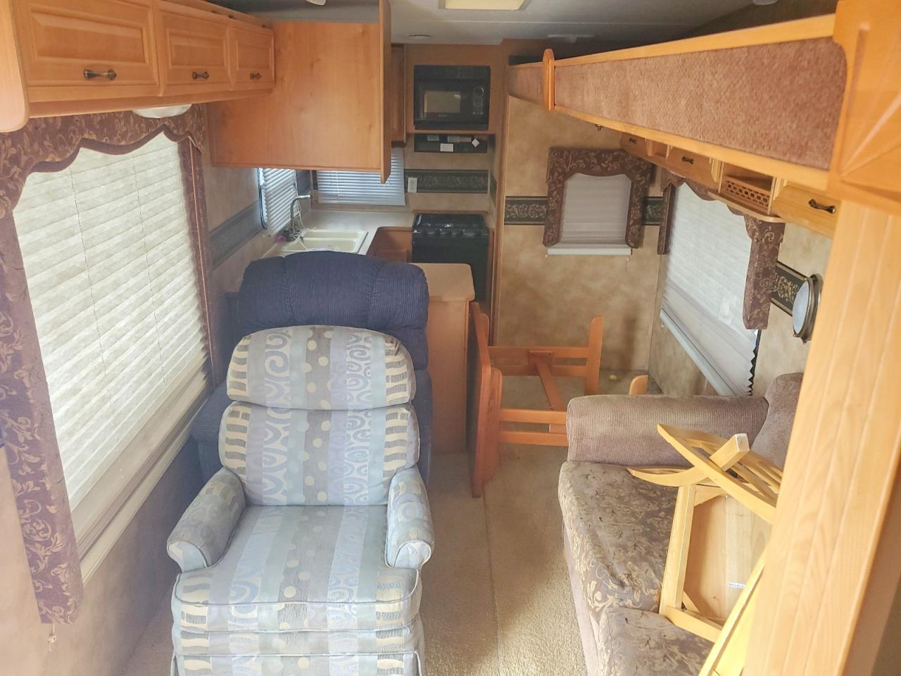 2007 VIN 4YDF29R237L601048 COPART salvage auction — Minor Dent/Scratches, Ct - Clean Title, sold $2,500 on 2026-09-22 (photo 6)