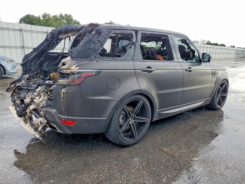 2018 Land rover Range rover sport VIN SALWR2RKXJA697004 COPART salvage auction — INTERIOR BURN, Fl - Cert Of Title Slvg Rebuildable, sold $5,600 on 2026-07-10 (photo 3)