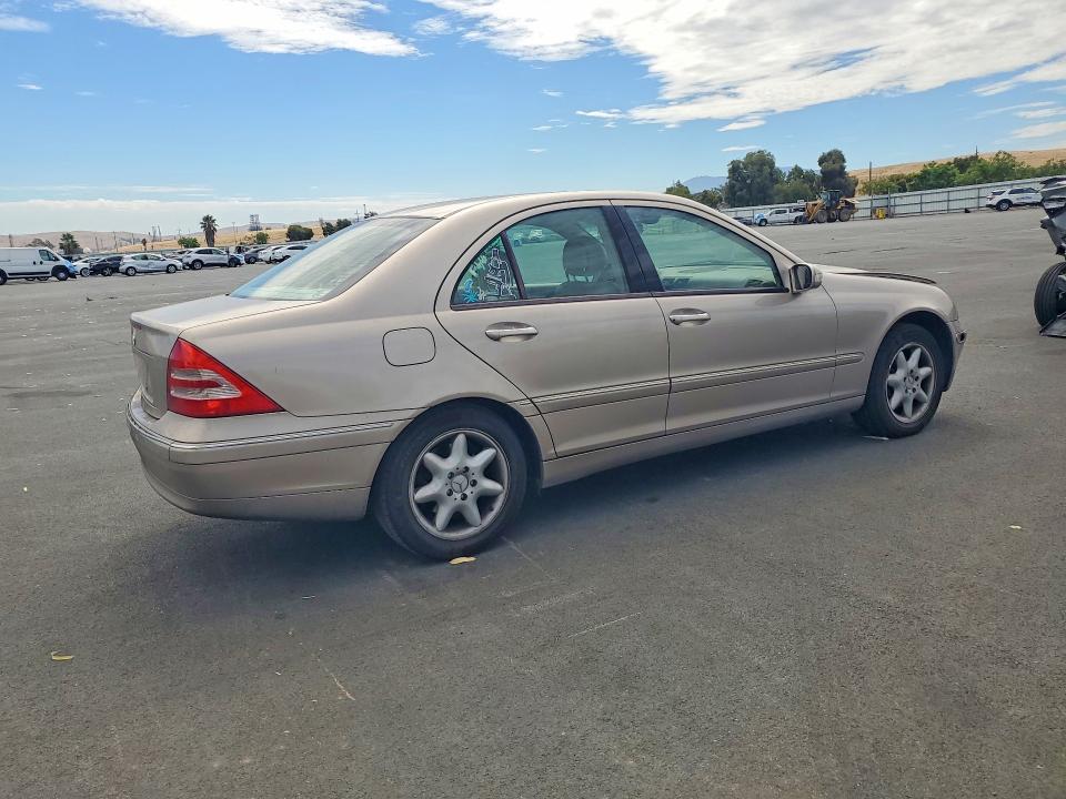 2002 Mercedes-benz C class VIN WDBRF64J42F195241 COPART salvage auction — FRONT END, Ca - Salvage Certificate, sold $175 on 2026-08-03 (photo 3)