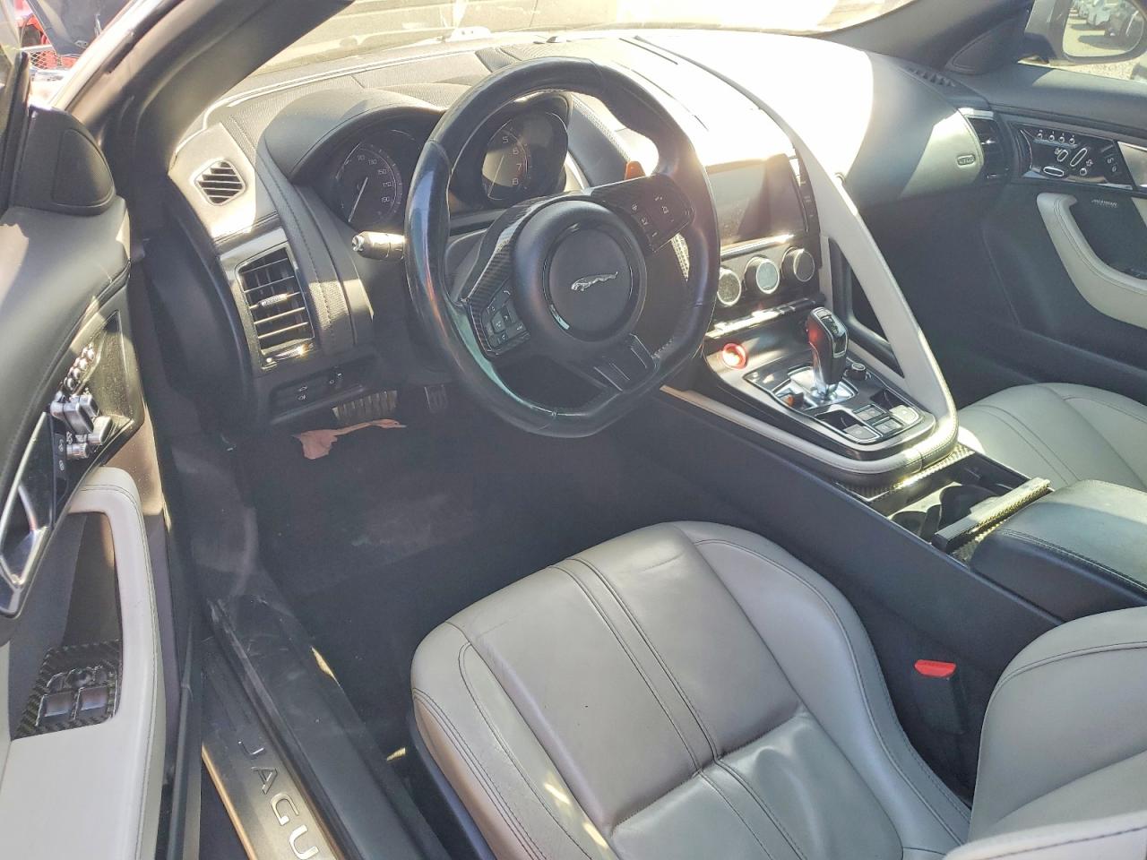 2014 Jaguar F-type VIN SAJWA6FC5E8K06307 COPART salvage auction — Side, CA - SALVAGE CERTIFICATE, sold $4,900 on 2026-08-04 (photo 8)