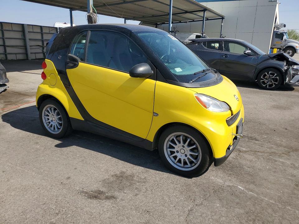 2010 Smart Fortwo VIN WMEEJ3BA0AK385352 COPART salvage auction — MINOR DENT/SCRATCHES, Nm - Certificate Of Title, sold $275 on 2026-07-14 (photo 4)
