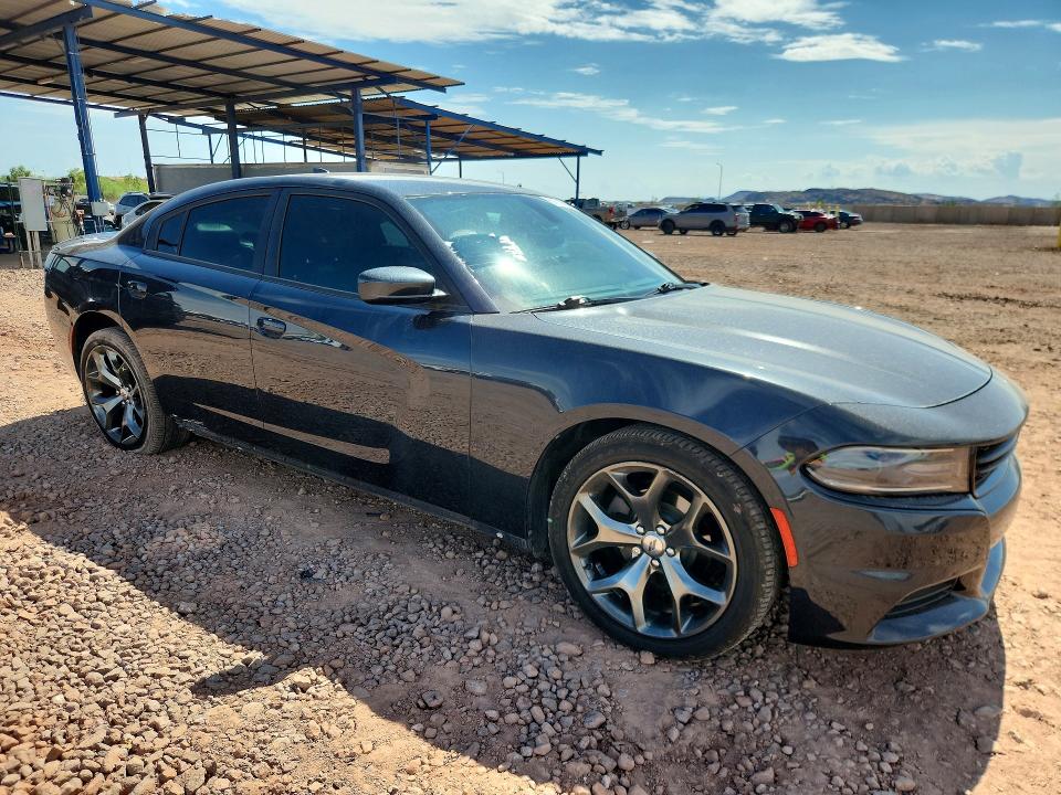 2017 Dodge Charger VIN 2C3CDXHG1HH551836 COPART salvage auction — MINOR DENT/SCRATCHES, Az - Cert Of Title - Salvage, sold $2,600 on 2026-07-30 (photo 4)