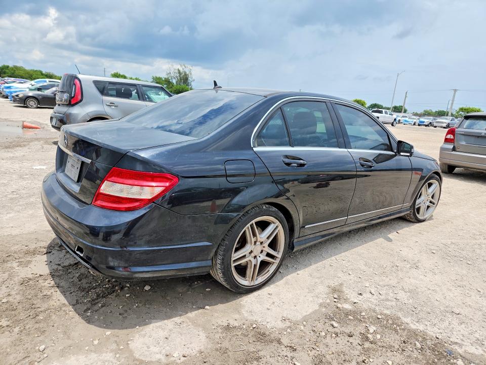 2011 Mercedes-benz C class VIN WDDGF5EB1BF644682 COPART salvage auction — REAR END, FL - CERT OF TTL-REBUILT&SLVG RBLD, sold $400 on 2026-07-22 (photo 3)