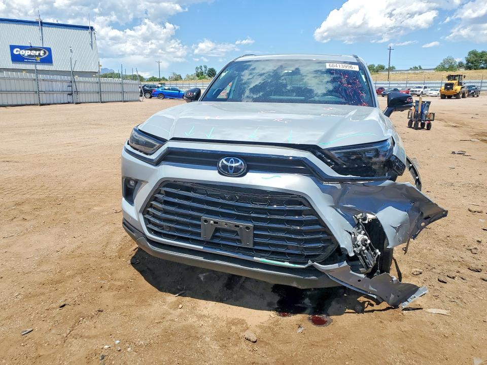 2026 Toyota Highlander VIN 5TDACAB55TS080617 COPART salvage auction — FRONT END, Salvage Title, sold $4,750 on 2026-07-27 (photo 5)