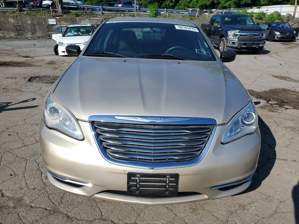 2013 Chrysler 200 VIN 1C3CCBAB8DN762084 COPART salvage auction — REAR END, Ny - Mv-907A Salvage Certificate, sold $450 on 2026-07-16 (photo 5)