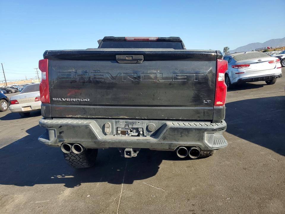 2019 Chevrolet Silverado VIN 1GCPYFED7KZ145735 COPART salvage auction — ROLLOVER, Ca - Salvage Certificate, sold $7,700 on 2026-08-19 (photo 6)